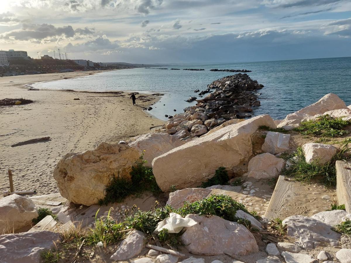 I Tre Marchi Rooms Camera Sabbia Termoli Buitenkant foto