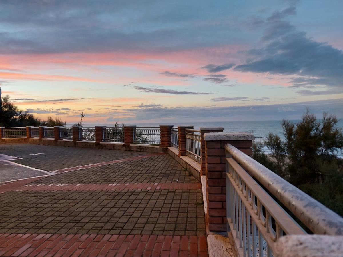 I Tre Marchi Rooms Camera Sabbia Termoli Buitenkant foto